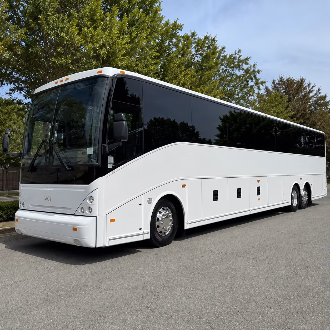 airport bus rentals for simmons bank arena concerts and north little rock events