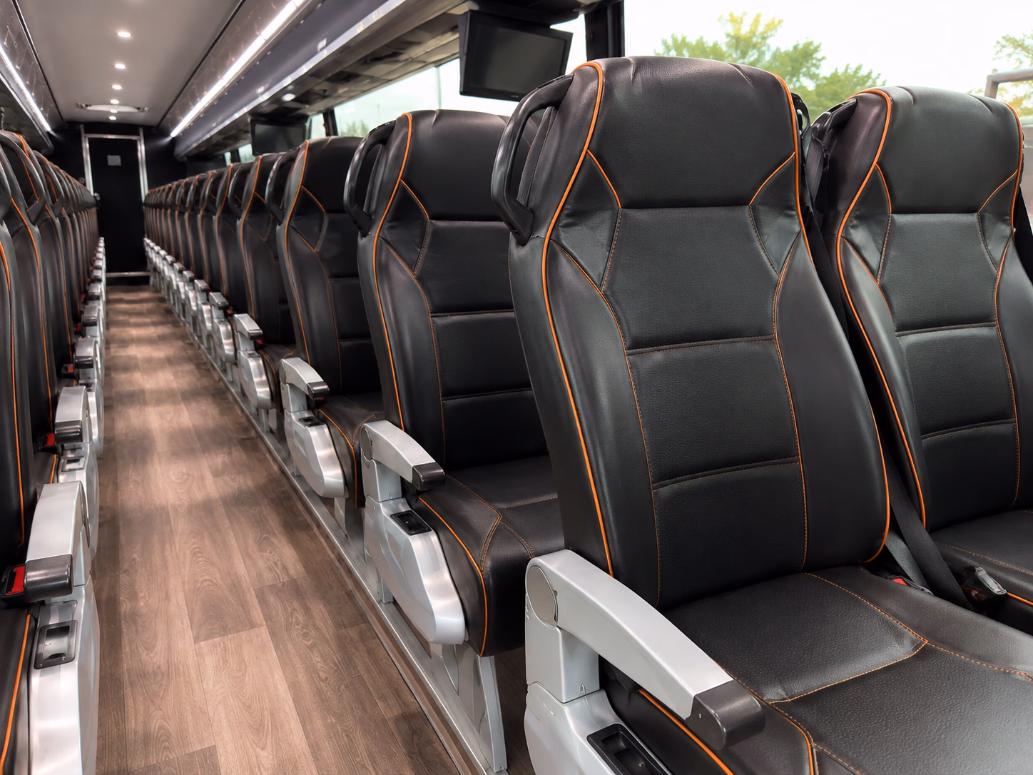 charter buses for guests flying into bill and hillary clinton national airport