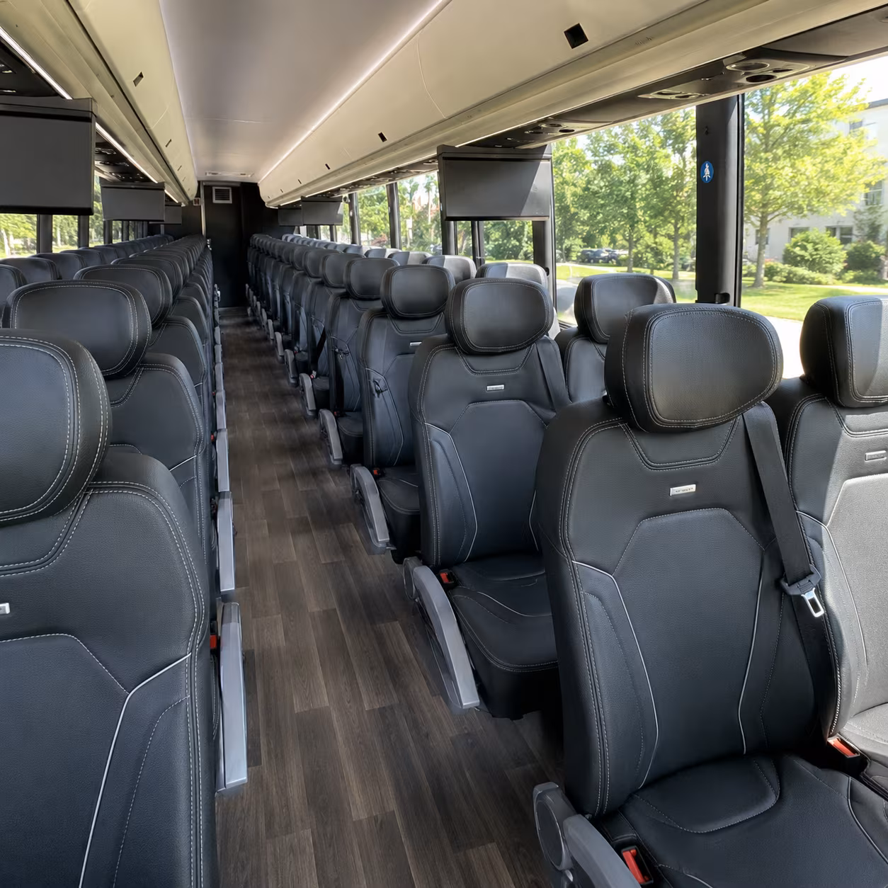 how the distance and duration of your trip affect charter bus rates