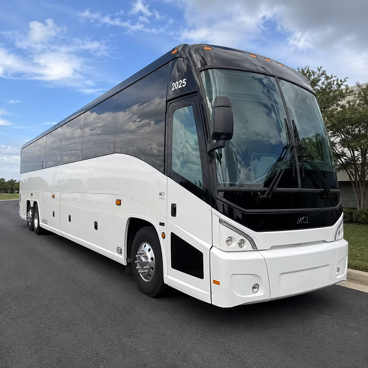 party buses for concerts bar crawls and river market nights out